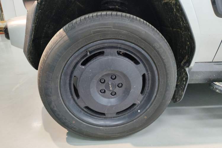 Used iCAR V23 2025 401 Two-Wheel Drive Advanced Edition Left Front Wheel Hub