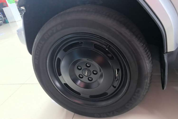 Used iCAR V23 2025 401 Two-Wheel Drive Advanced Edition Left Front Wheel Hub