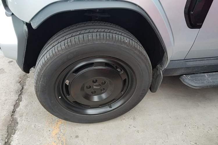 Used iCAR V23 2025 401 Two-Wheel Drive Advanced Edition Left Front Wheel Hub