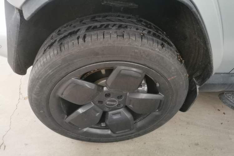 Used iCAR V23 2025 501 Four-Wheel Drive Intelligent Driving Version Left Front Wheel Hub
