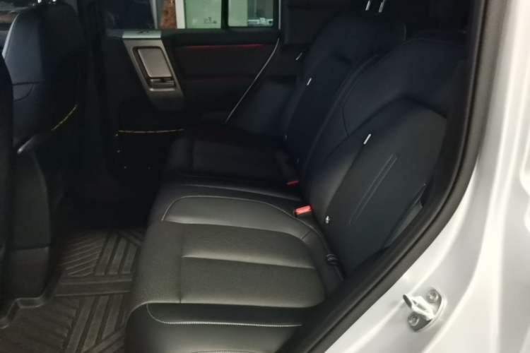 Used iCAR V23 2025 550 Two-Wheel Drive Intelligent Driving Version Left Rear Seat