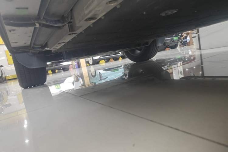 Used iCAR V23 2025 401 Two-Wheel Drive Advanced Edition Left Side Sill