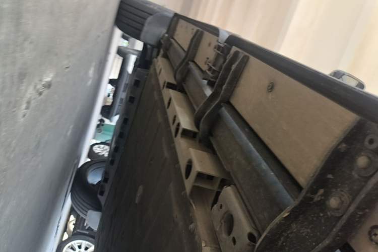 Used iCAR V23 2025 501 Four-Wheel Drive Intelligent Driving Version Left Side Sill