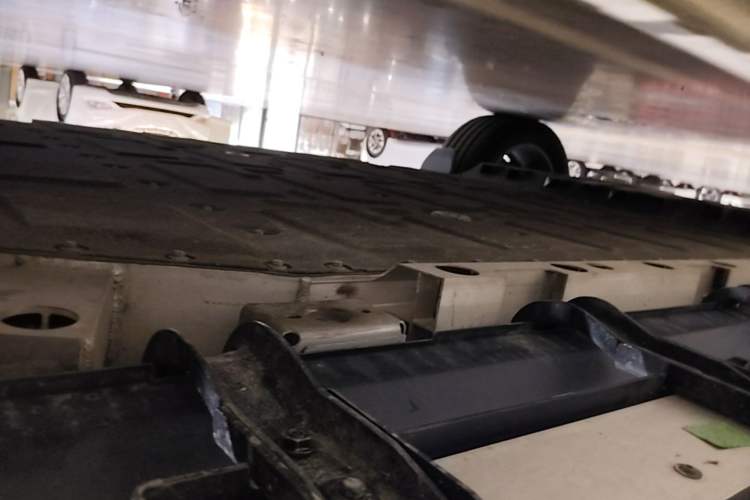 Used iCAR V23 2025 401 Two-Wheel Drive Intelligent Driving Version Left Side Sill