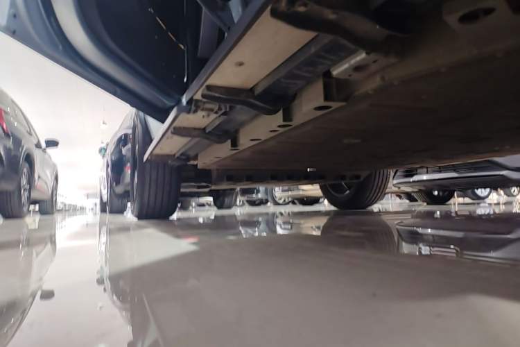 Used iCAR V23 2025 550 Two-Wheel Drive Intelligent Driving Version Left Side Sill