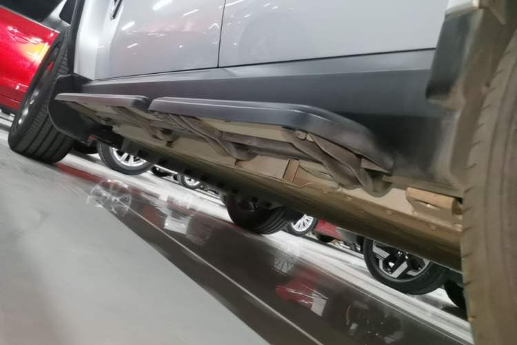 Used iCAR V23 2025 401 Two-Wheel Drive Advanced Edition Left Side Sill