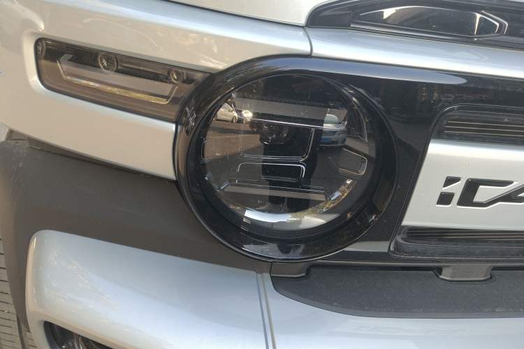 Used iCAR V23 2025 550 Two-Wheel Drive Intelligent Driving Version Right Front Headlight