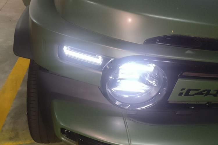 Used iCAR V23 2025 401 Two-Wheel Drive Advanced Edition Right Front Headlight