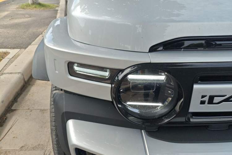 Used iCAR V23 2025 401 Two-Wheel Drive Advanced Edition Right Front Headlight