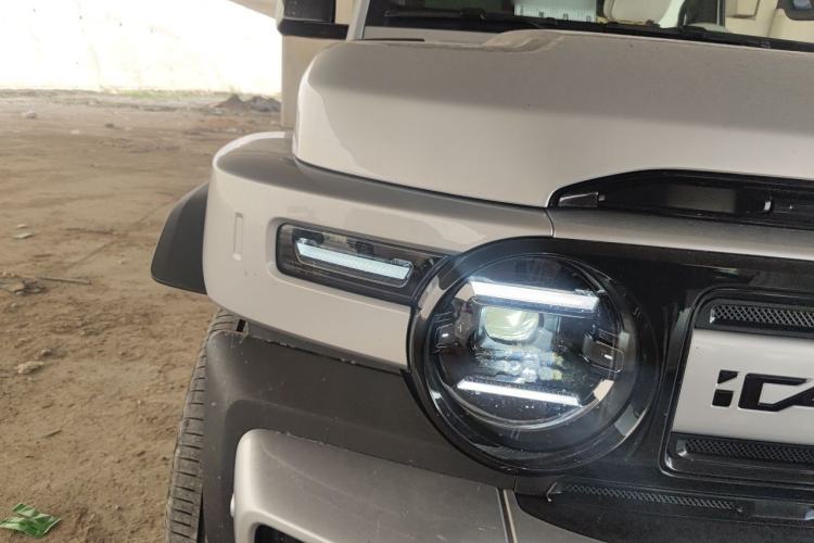 Used iCAR V23 2025 550 Two-Wheel Drive Intelligent Driving Version Right Front Headlight
