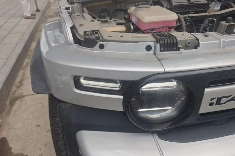 Used iCAR V23 2025 501 Four-Wheel Drive Intelligent Driving Version Right Front Headlight