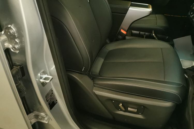 Used iCAR V23  Right Front Seat