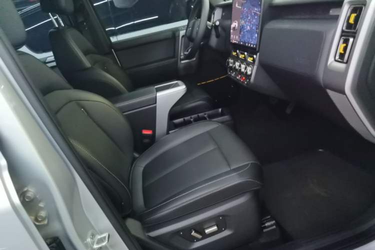 Used iCAR V23 2025 401 Two-Wheel Drive Advanced Edition Right Front Seat