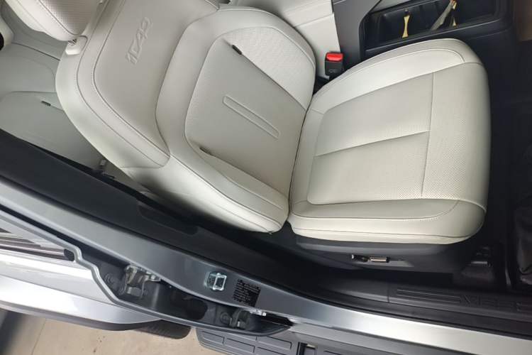Used iCAR V23 2025 401 Two-Wheel Drive Intelligent Driving Version Right Front Seat