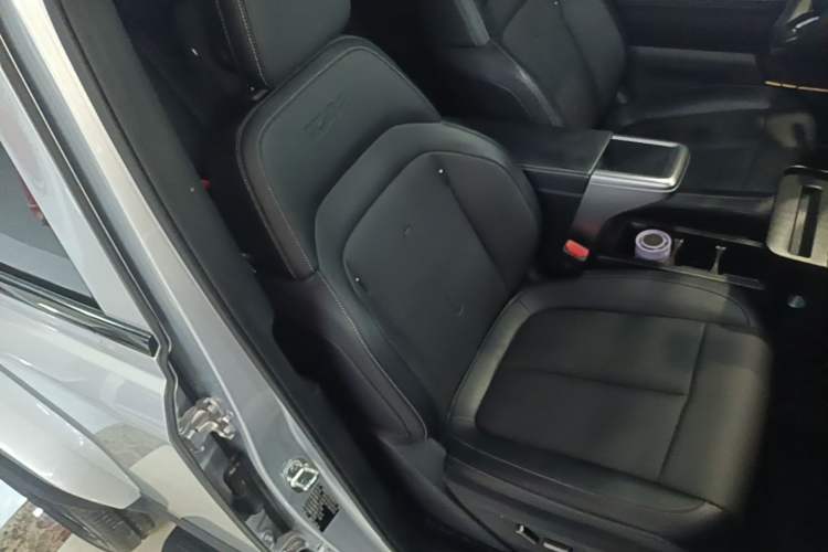 Used iCAR V23 2025 501 Four-Wheel Drive Intelligent Driving Version Right Front Seat