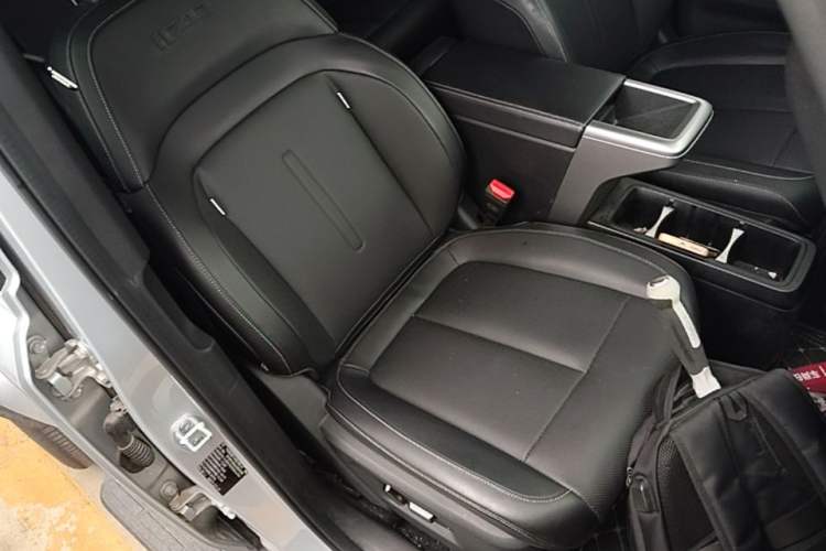 Used iCAR V23 2025 401 Two-Wheel Drive Advanced Edition Right Front Seat