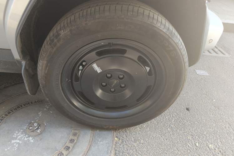 Used iCAR V23 2025 550 Two-Wheel Drive Intelligent Driving Version Right Front Wheel Hub