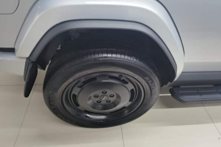Used iCAR V23 2025 401 Two-Wheel Drive Advanced Edition Right Rear Wheel Hub