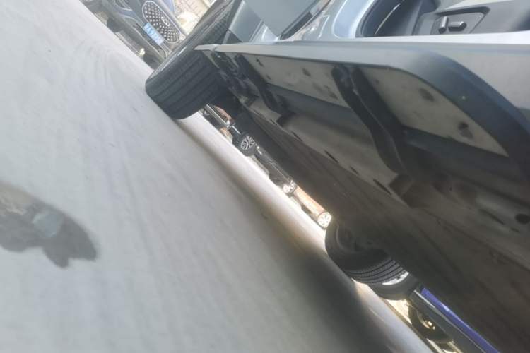 Used iCAR V23 2025 401 Two-Wheel Drive Intelligent Driving Version Right Side Sill
