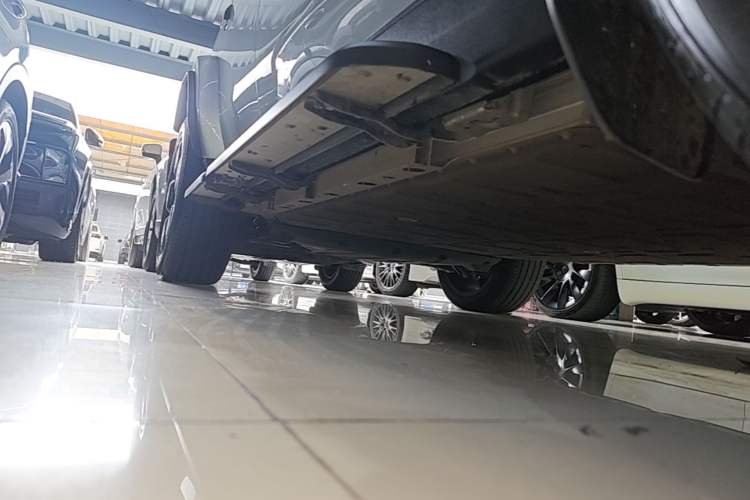 Used iCAR V23 2025 501 Four-Wheel Drive Intelligent Driving Version Right Side Sill