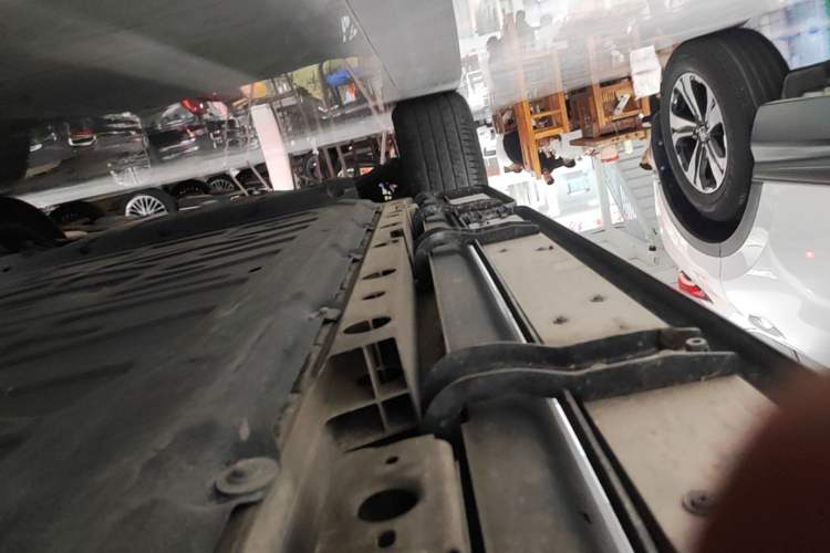 Used iCAR V23 2025 401 Two-Wheel Drive Advanced Edition Right Side Sill