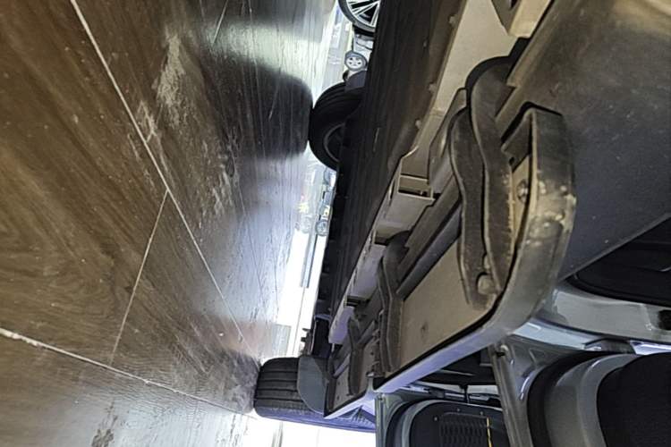 Used iCAR V23 2025 501 Four-Wheel Drive Advanced Version Right Side Sill