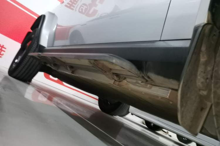 Used iCAR V23 2025 401 Two-Wheel Drive Advanced Edition Right Side Sill