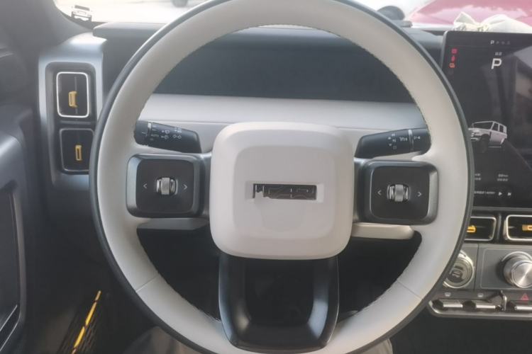 Used iCAR V23 2025 401 Two-Wheel Drive Intelligent Driving Version Steering Wheel