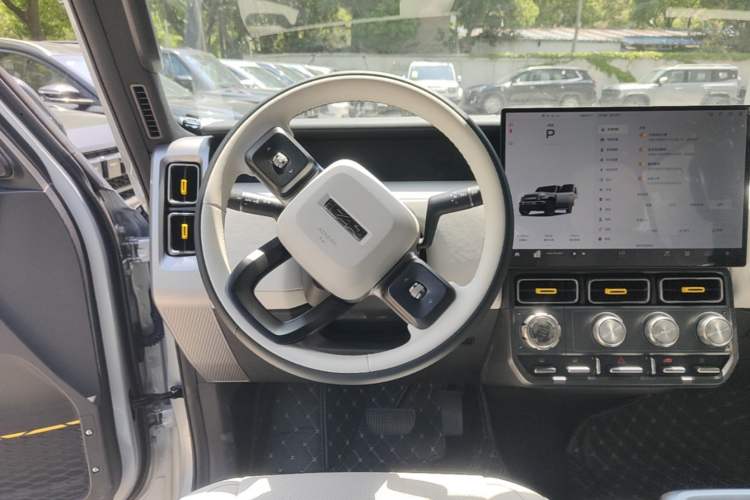 Used iCAR V23 2025 401 Two-Wheel Drive Intelligent Driving Version Steering Wheel