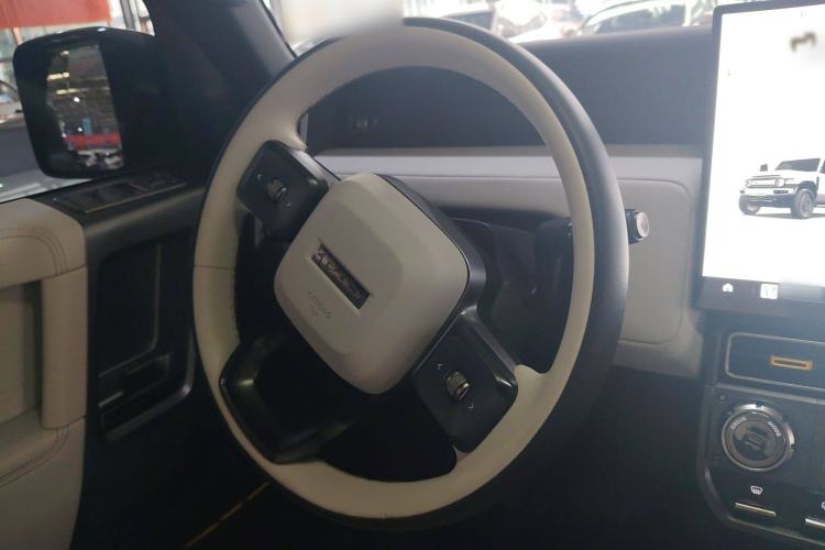 Used iCAR V23 2025 401 Two-Wheel Drive Intelligent Driving Version Steering Wheel