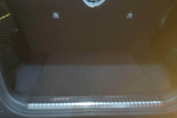Used iCAR V23 2025 401 Two-Wheel Drive Intelligent Driving Version Trunk