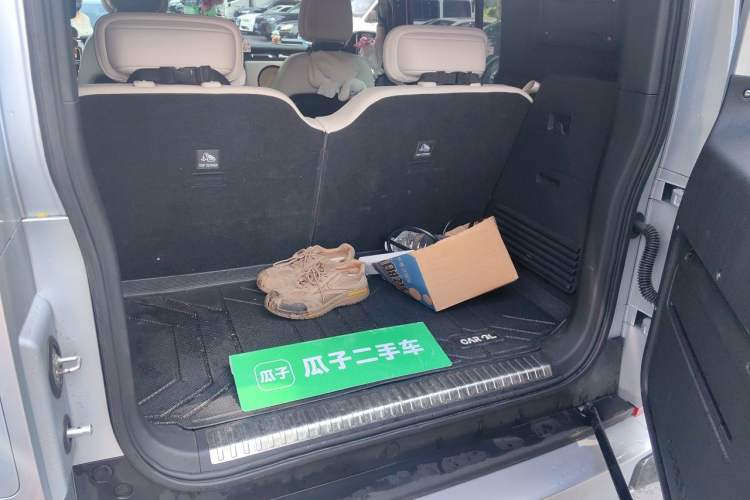 Used iCAR V23 2025 401 Two-Wheel Drive Intelligent Driving Version Trunk