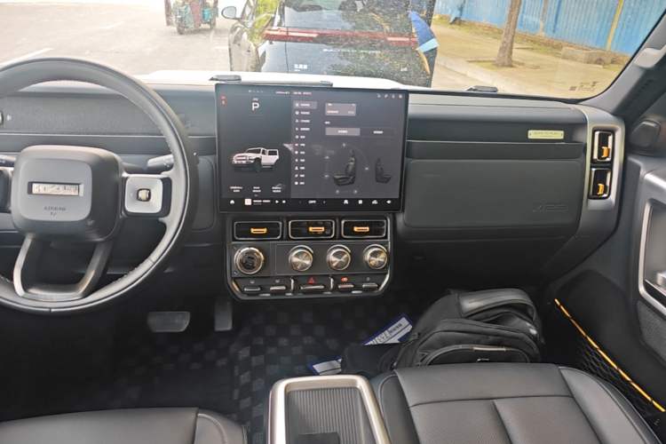 Used iCAR V23 2025 501 Four-Wheel Drive Advanced Version Audio And AC Panel