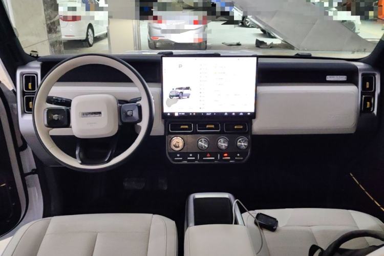 Used iCAR V23 2025 401 Two-Wheel Drive Advanced Edition Center Console