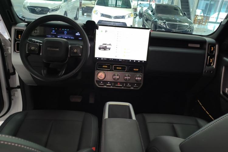 Used iCAR V23 2025 401 Two-Wheel Drive Intelligent Driving Version Center Console