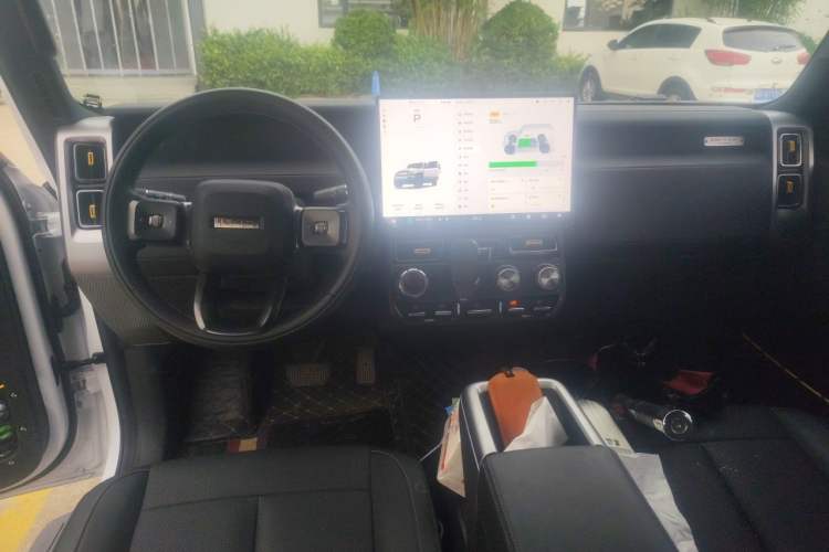 Used iCAR V23 2025 501 Four-Wheel Drive Intelligent Driving Version Center Console