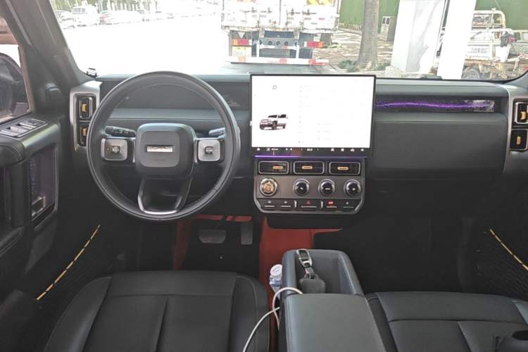 Used iCAR V23 2025 401 Two-Wheel Drive Intelligent Driving Version Center Console