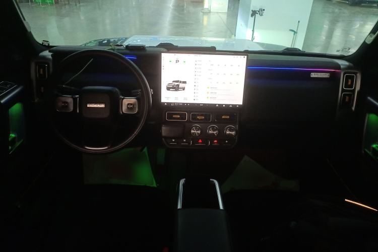 Used iCAR V23 2025 501 Four-Wheel Drive Intelligent Driving Version Center Console