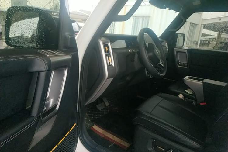 Used iCAR V23 2025 401 Two-Wheel Drive Intelligent Driving Version Driver Seat