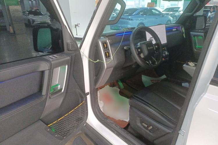 Used iCAR V23 2025 501 Four-Wheel Drive Intelligent Driving Version Driver Seat