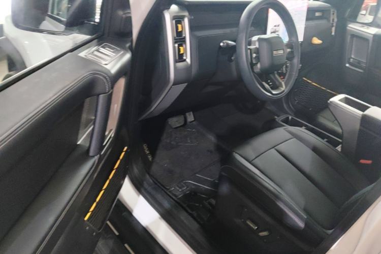 Used iCAR V23 2025 501 Four-Wheel Drive Intelligent Driving Version Driver Seat