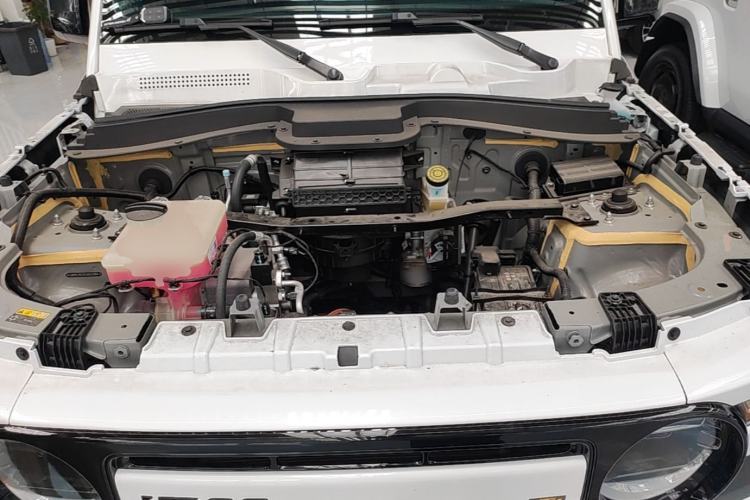 Used iCAR V23 2025 401 Two-Wheel Drive Advanced Edition Engine Bay