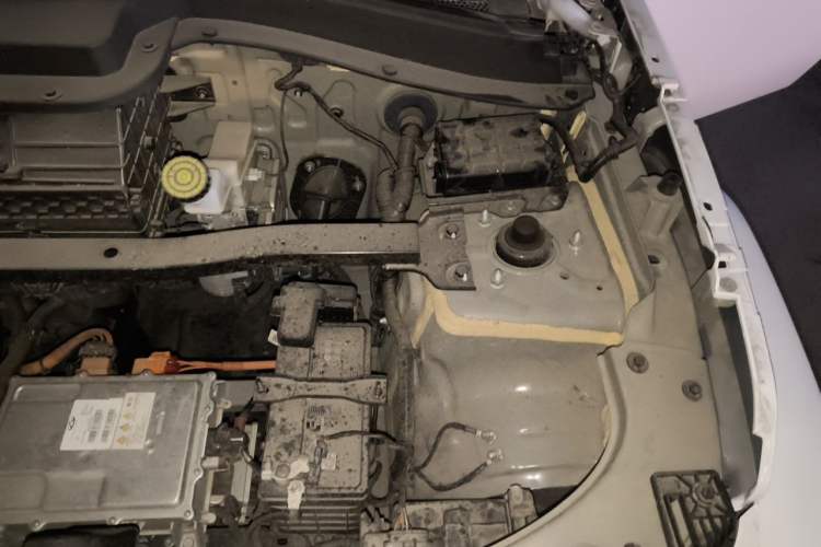 Used iCAR V23 2025 401 Two-Wheel Drive Advanced Edition Engine Bay Left
