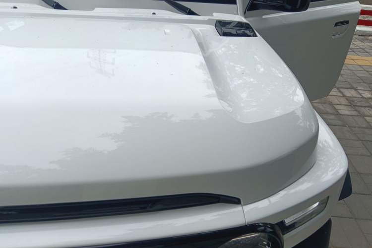 Used iCAR V23 2025 501 Four-Wheel Drive Advanced Version Engine Bay Left