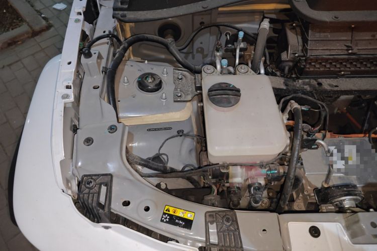 Used iCAR V23 2025 401 Two-Wheel Drive Advanced Edition Engine Bay Right
