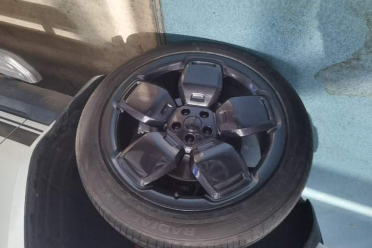Used iCAR V23 2025 501 Four-Wheel Drive Advanced Version Exterior 4