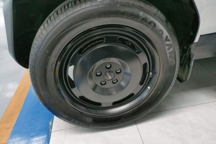 Used iCAR V23 2025 401 Two-Wheel Drive Advanced Edition Exterior 4