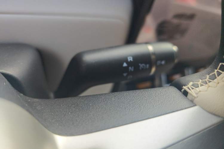 Used iCAR V23 2025 501 Four-Wheel Drive Intelligent Driving Version Gear Lever