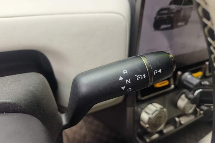 Used iCAR V23 2025 501 Four-Wheel Drive Advanced Version Gear Lever