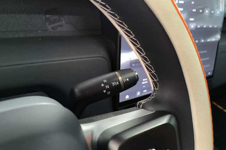 Used iCAR V23 2025 401 Two-Wheel Drive Advanced Edition Gear Lever